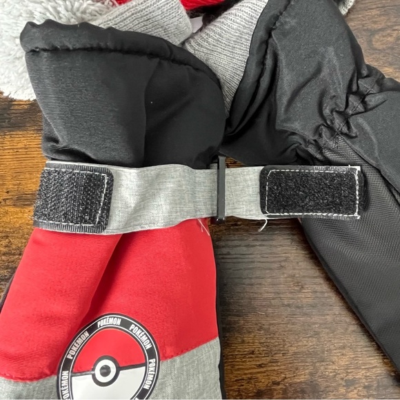 NWT Pokémon knit pom pom beanie hat and insulated glove set, Adult O/S. - Picture 5 of 11